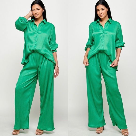 🆕Kelly green satin polyester pleated set - Picture 5 of 6